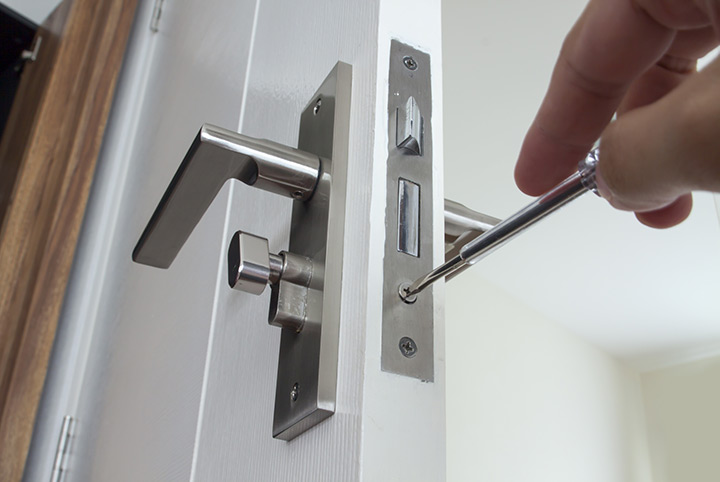 Our local locksmiths are able to repair and install door locks for properties in Tring and the local area.