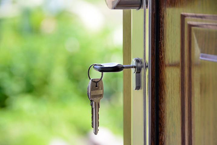 A2B Locks are able to provide local locksmiths in Tring to repair your broken locks. 